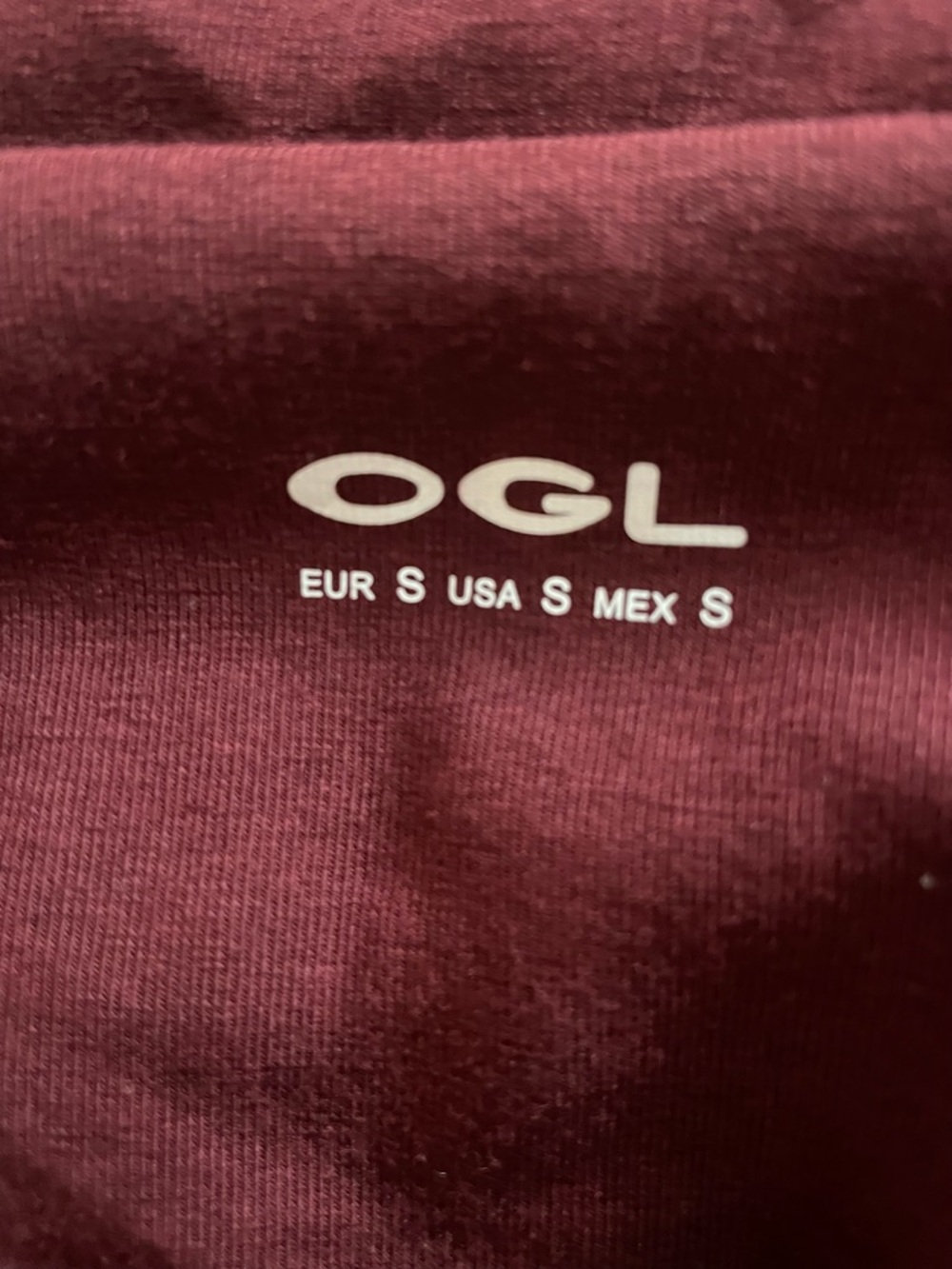 New OGL Women Burgundy Top Size Small - Picture 6 of 8